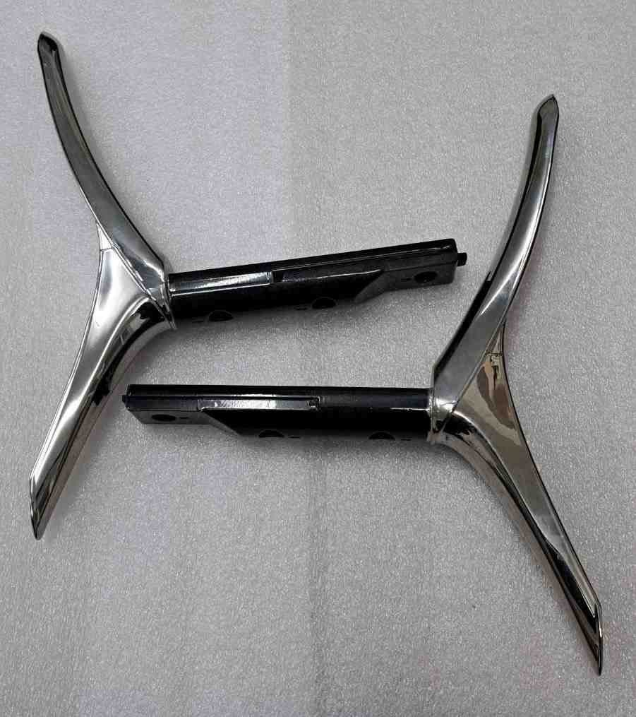 Комплект стойка за телевизори NEO LED-43118 UHD отвори 3 50/50mm